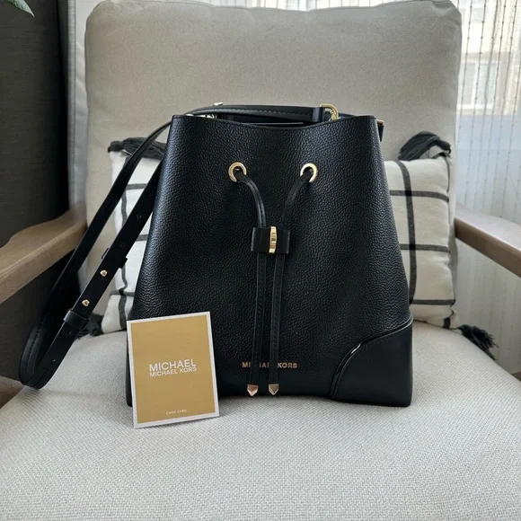 Michael Kors Women's Black Mercer Gallery Medium Convertible